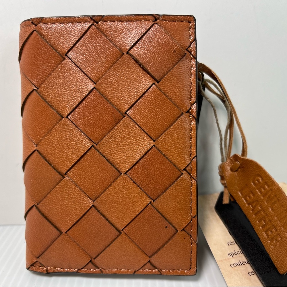 Genuine Leather Handcrafted Bifold Small Wallet w/Woven Leather Exterior - Picture 2 of 13